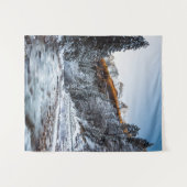 De rivier, het bos en de bergen in de herfst en de wandkleed (Voorkant (horizontaal))