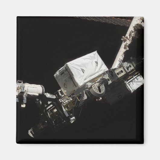 De robotarm van het systeem met afstandsbediening magneet (Voorkant)