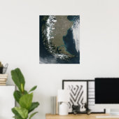 De robuuste, met sneeuwklemmen beklede Andes Poster (Thuiskantoor)