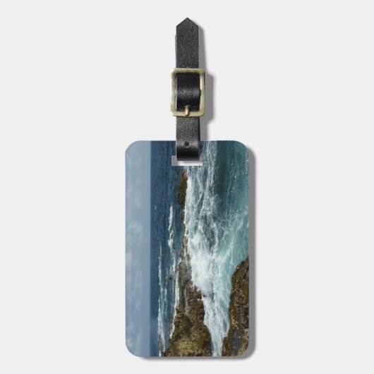 De Rocky Coast and Blue Ocean van Aruba Bagagelabel (Voorkant verticaal)