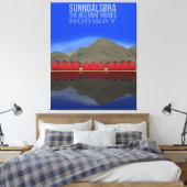 De rode botenhuizen Sunndalsøra Noorwegen Canvas Afdruk (Insitu (Slaapkamer))