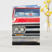 de rode retro vrachtwagen met verward dobbelt kaart (Gele Bloem)