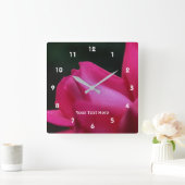 De rode Rosebud en Natuur van Regendruppels Vierkante Klok (Huis)