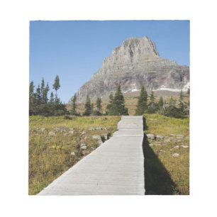 De route naar het uitzicht van het Verborgen meer Notitieblok