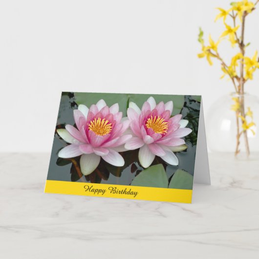 De roze Drijvende Kaart van de Verjaardag van (Gele Bloem)