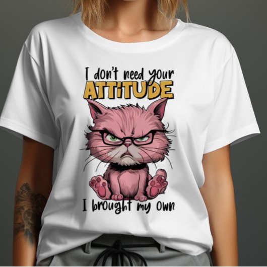 De roze kat met houding t-shirt