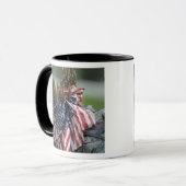 De rugzak van een soldaat van het leger mok (Voorkant links)