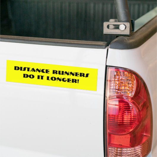 De runners van de afstand doen het langer! bumpersticker (Op Truck)