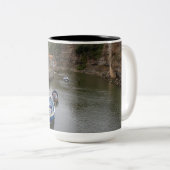 De rust van Staithes Beck Tweekleurige Koffiemok (Voorkant rechts)