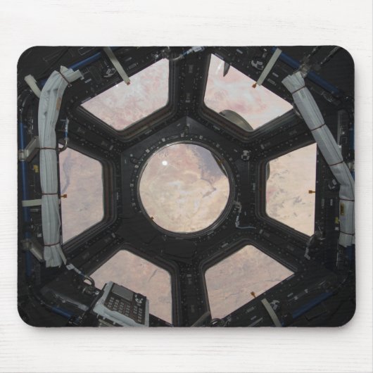 De Sahara is zichtbaar door de ramen Muismat (Voorkant)