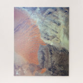 De Saharawoestijn in Algerije, Noord-Afrika. Legpuzzel (Verticaal)