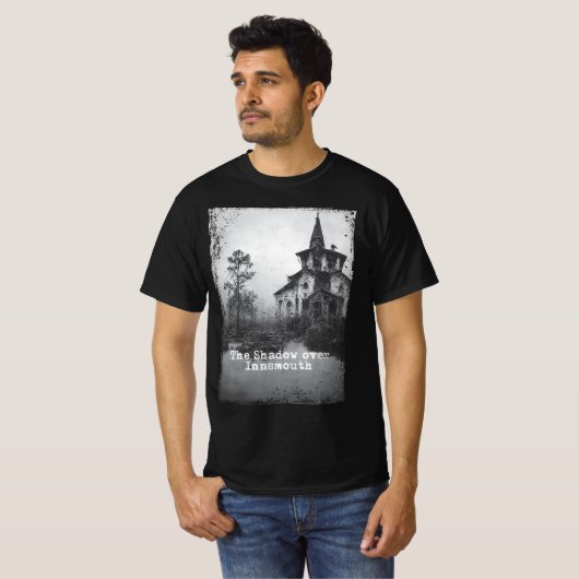 De schaduw over Insmouth Lovecraft Cthulhu Mythos T-shirt (Voorkant volledig)