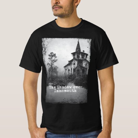 De schaduw over Insmouth Lovecraft Cthulhu Mythos T-shirt (Voorkant)