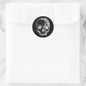 De schedel in zwart-wit. ronde sticker (Tas)
