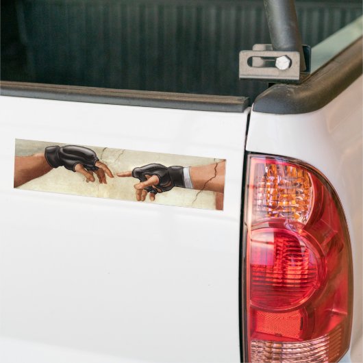 De Schepping van MMA Bumpersticker (Op Truck)