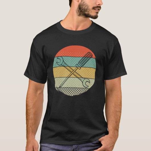 De schroevendraaier van de terugkeer en Toolbox v T-shirt (Voorkant)