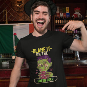 De schuld ligt bij het groene bier St. Patrick's D T-shirt