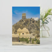 De serene schoonheid van de Al Bidya-moskee in de  Feestdagenkaart (Staand voorkant)