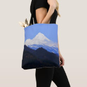 De Shasta in de lente... Tote Bag (Dichtbij)