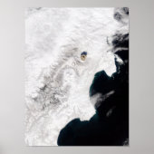De sjiitische vulkaan in Kamchatka Krai, Rusland Poster (Voorkant)