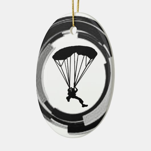 DE SKYDIVING REALM KERAMISCH ORNAMENT (Links)