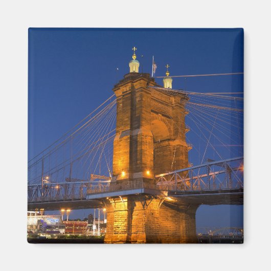 De skyline van Cincinnati, Ohio, USA bij schemerin Magneet (Voorkant)