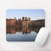 De skyline van Den Haag in Nederland Muismat (Met muis)