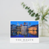 De skyline van Den Haag op het blauwe uur in Neder Briefkaart (Staand voorkant)