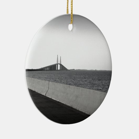De skyway benaderen keramisch ornament (Rechts)
