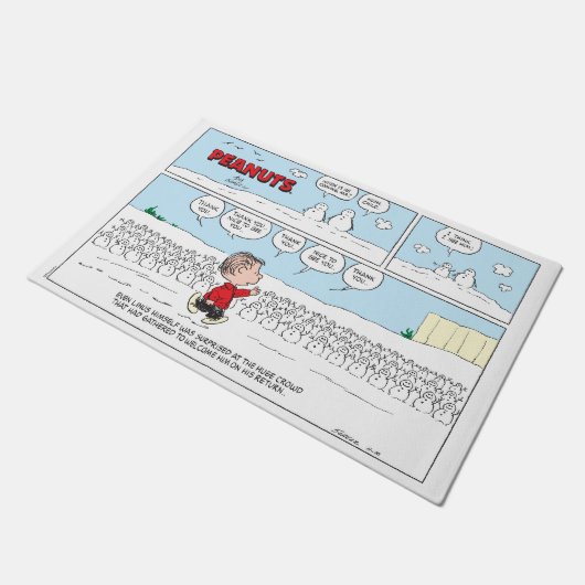 De sneeuwpoppen verwelkomen Linus Deurmat (Schuin)