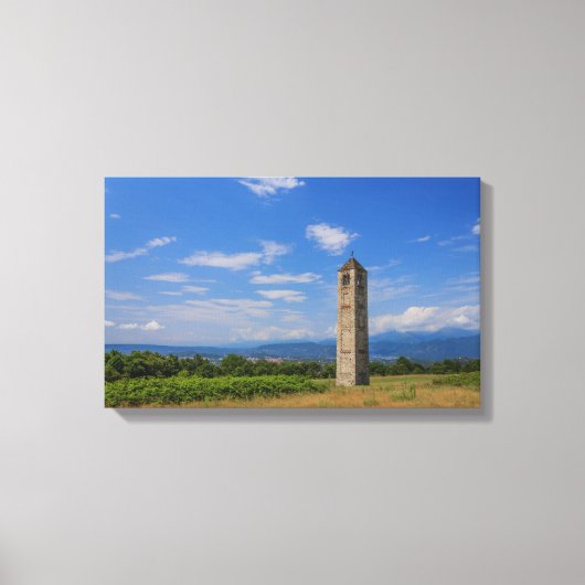 de solitaire middeleeuwse klokkentoren  OMWIKKELDE Canvas Afdruk (Voorkant)