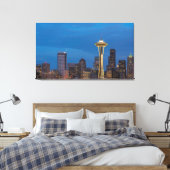 De Space Needle en het centrum van Seattle Canvas Afdruk (Insitu (Slaapkamer))