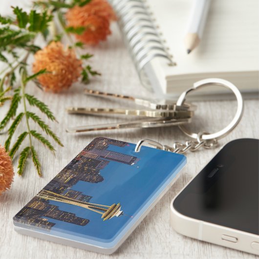 De Space Needle en het centrum van Seattle Sleutelhanger (Voorkant Rechts)