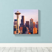 De Space Needle is een toren in Seattle Canvas Afdruk (Insitu (Houten vloer))