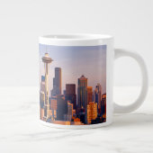 De Space Needle is een toren in Seattle Grote Koffiekop (Rechts)