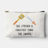 De spatel is machtiger dan het zwaard etui (Voorkant)