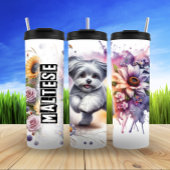 De speelse tuin van de Maltese puppy Thermosbeker