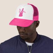 De staat New Hampshire Shape Trucker Hat Pet (In situ)