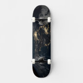 De stad licht 's nachts in Japan. Persoonlijk Skateboard (Voorkant)