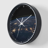 De stad ligt in het zuiden van de VS. (Hoek)