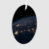 De stad ligt in het zuiden van de VS. Ornament (voorkant)