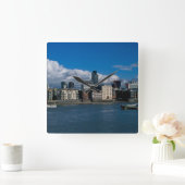 De stad Londen en de toren 42 Vierkante Klok (Huis)