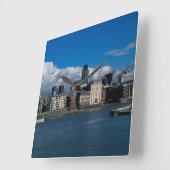 De stad Londen en de toren 42 Vierkante Klok (Hoek)