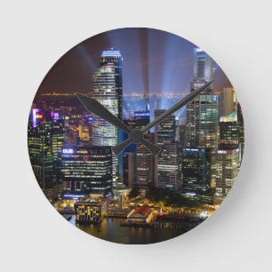 De stad Singapore 's nachts Ronde Klok