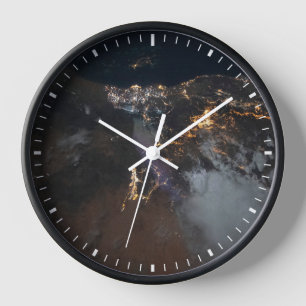 De stadslichten van Jazan en zijn buitenwijken