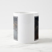 De stadslichten van Jazan en zijn buitenwijken Grote Koffiekop (Voorkant)