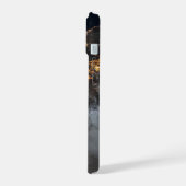 De stadslichten van Jazan en zijn buitenwijken iPhone 15 Case (Linkerkant)