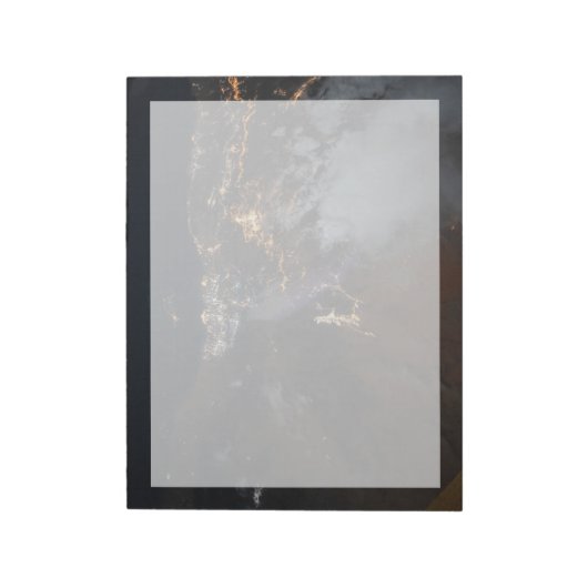 De stadslichten van Jazan en zijn buitenwijken Notitieblok (Linkerzijde)