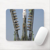 De steigers van de lancering worden opgeheven muismat (Met muis)
