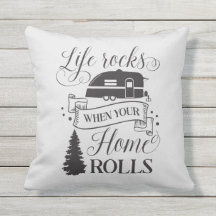 De stenen van het buitenleven wanneer uw huis rolt